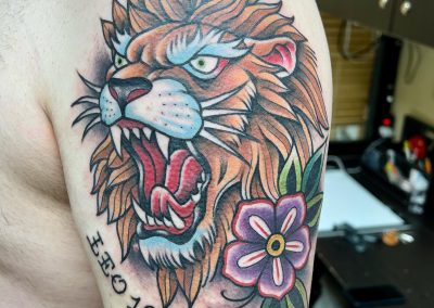 lion tattoo zurich tattoo old school tattoo neotraditional lion tattoo Zürich tattoo Uster tattoo color tattoo