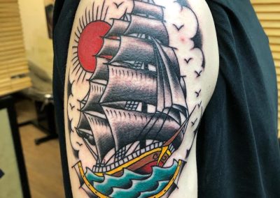 traditional ship tattoo zurich old school neotraditional vintage tattoo color tattoo Zürich tattoo uster tattoo studio schiff tattoo